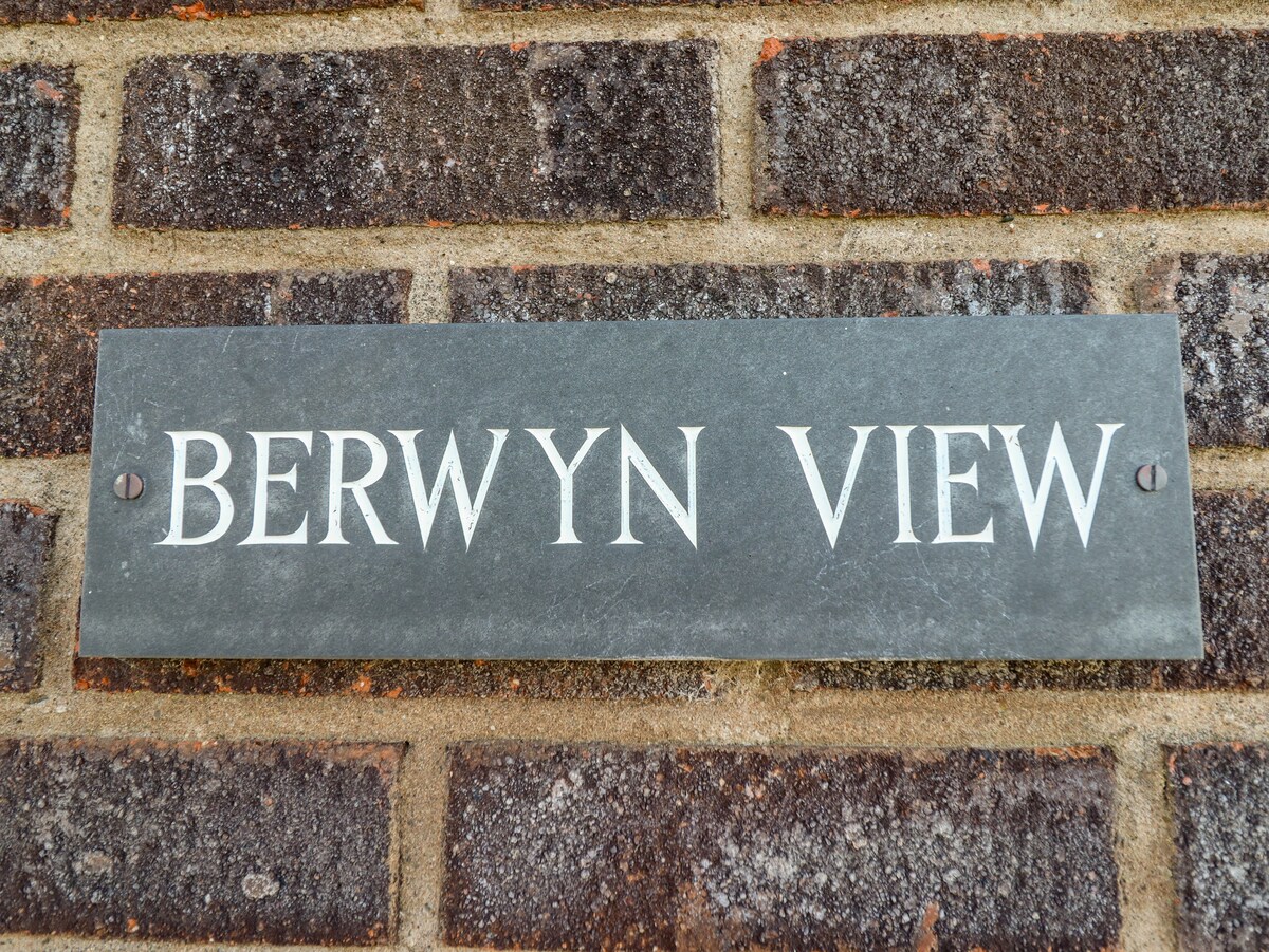 Berwyn View