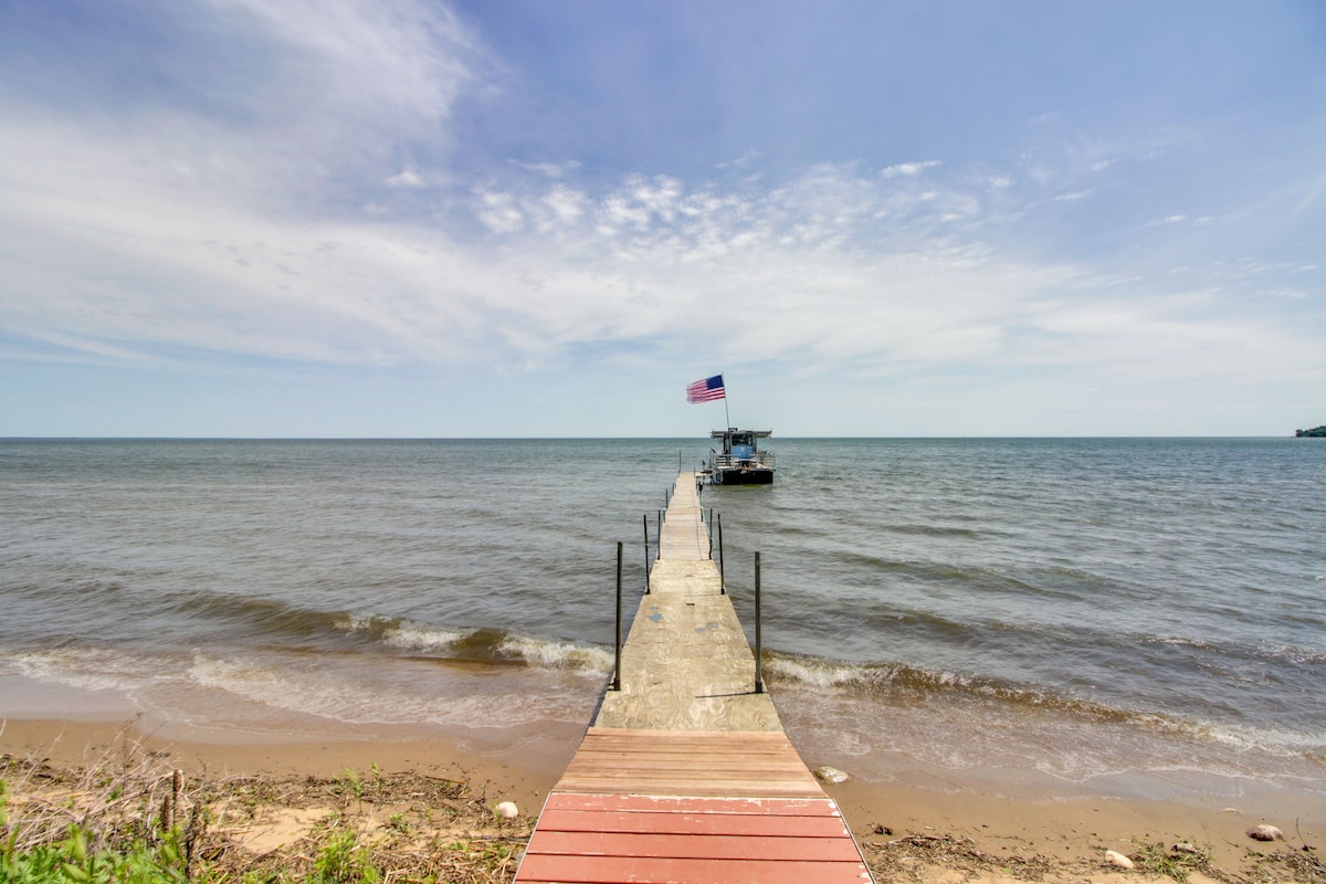 ‘Walleye Cabin’ on Mille Lacs Lake: Boat + Fish!