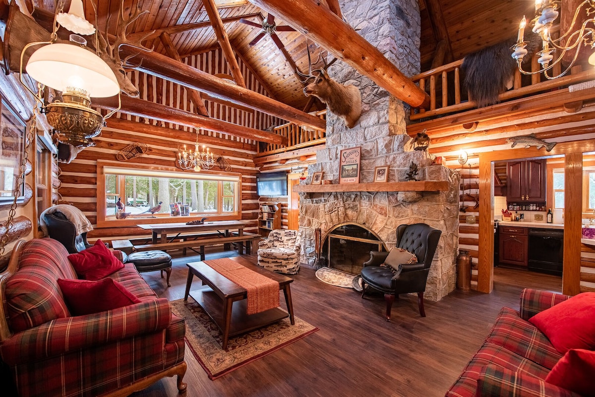 Nature's Beauty @ 2BR w/ Loft: Forks River Lodge