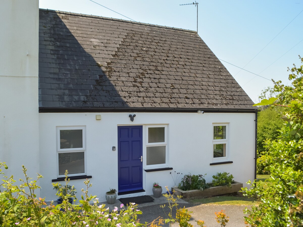 Seaview Cottage - UK44707