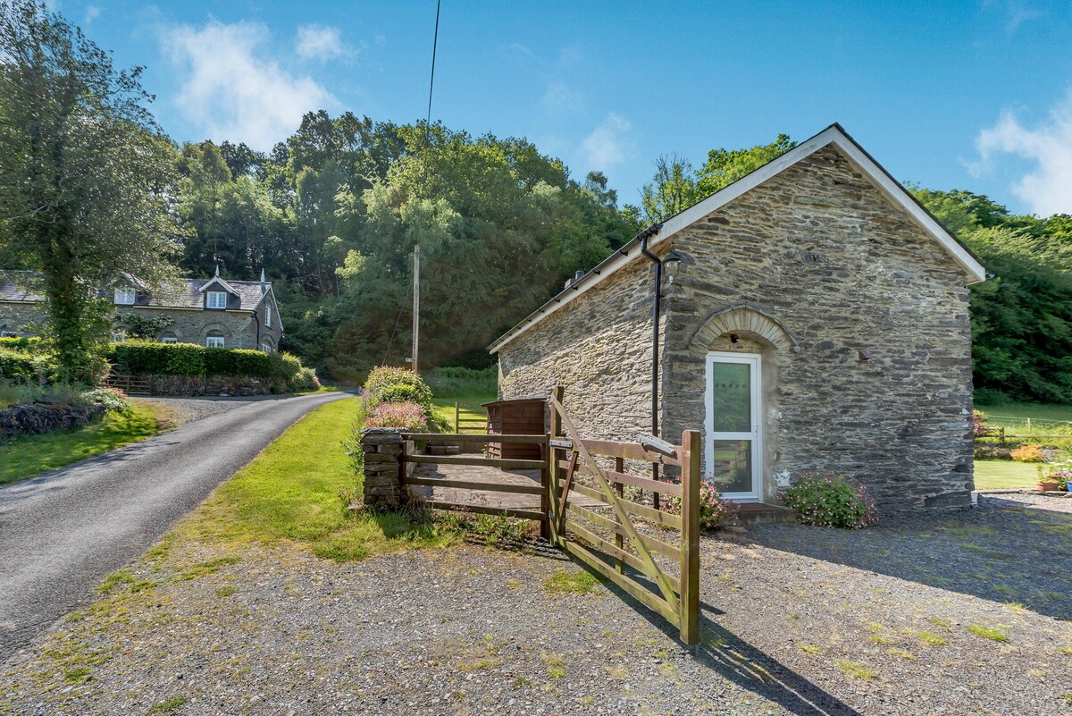 Cwmdu Cottage