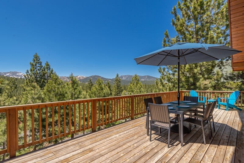 *New*Tahoe Donner Views*Hot Tub
