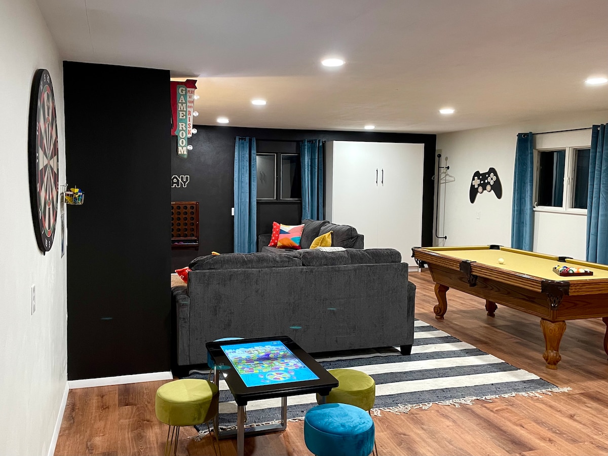 HOT TUB | Game Room | Indoor Playground|Sleeps 16