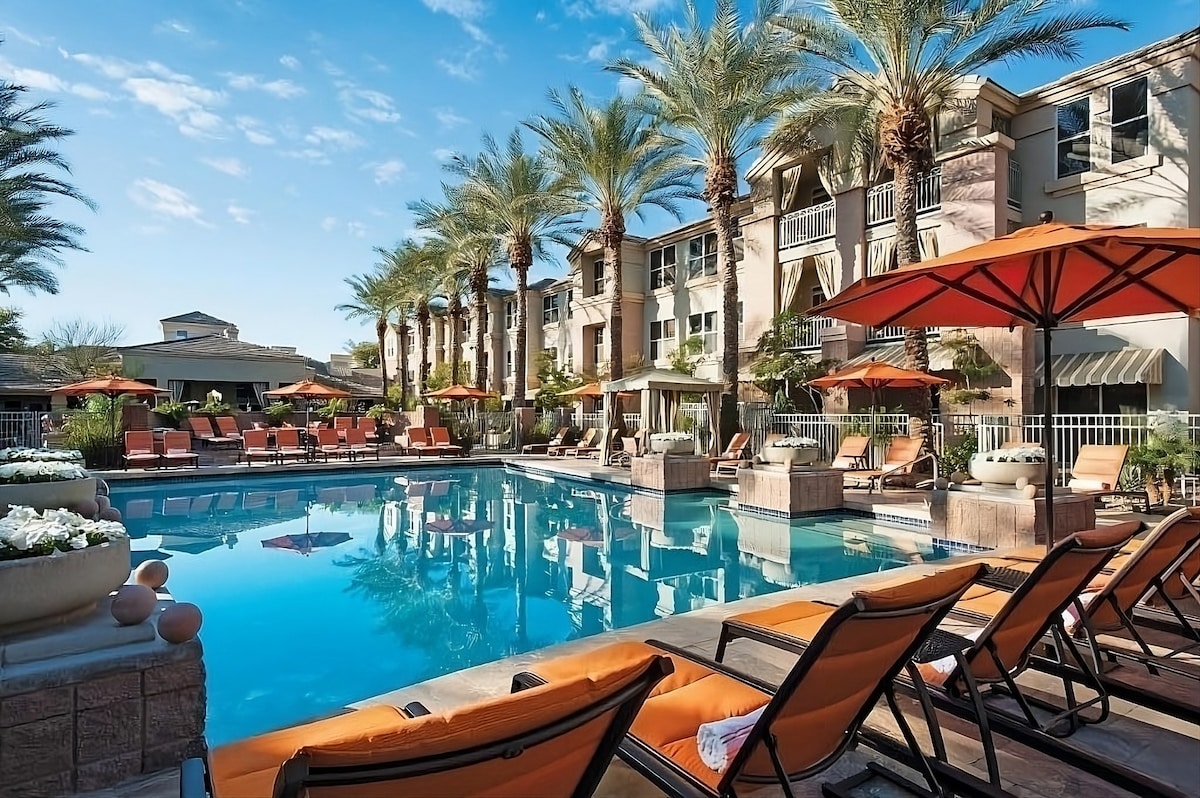 Vacation is Calling! w/ Outdoor Pool, Pet-Friendly