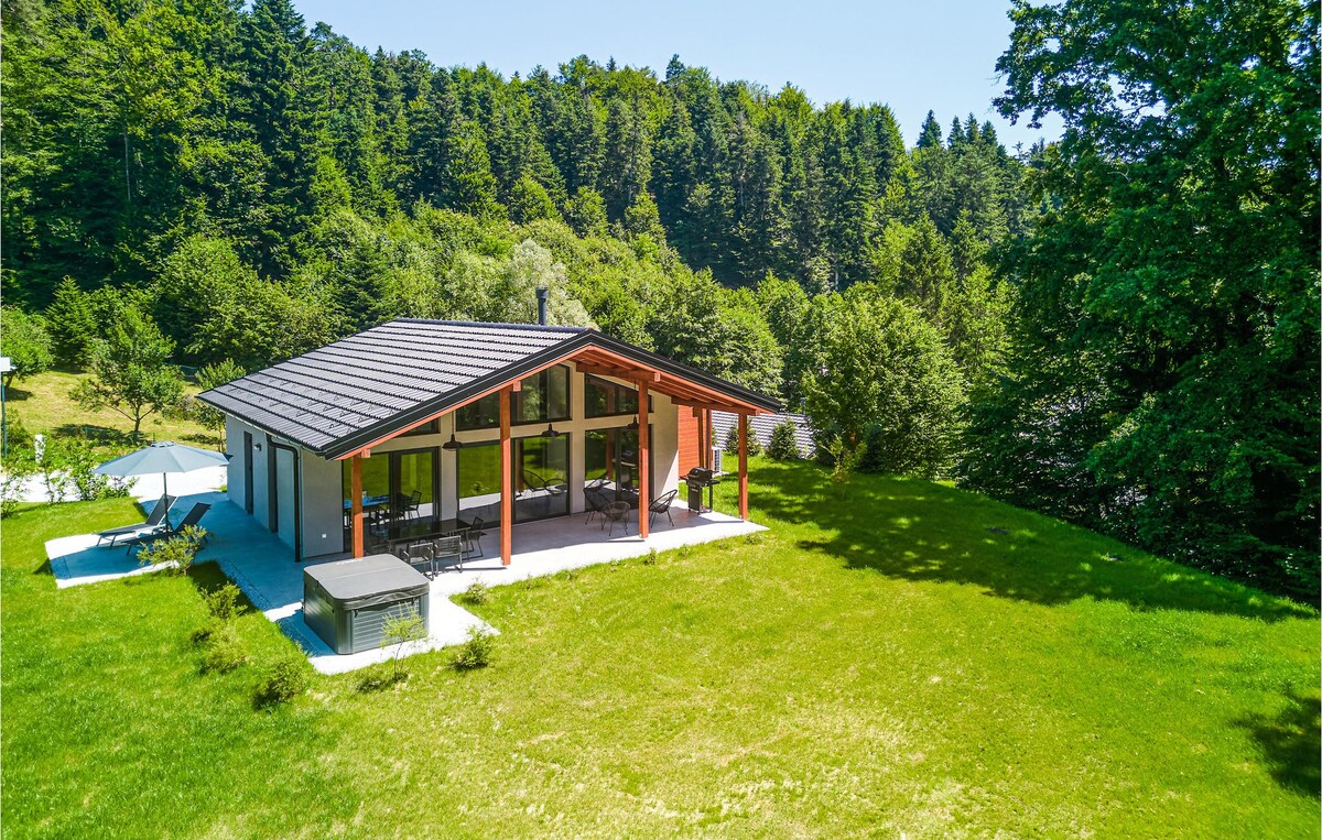 Awesome home with Sauna, WiFi and 2 Bedrooms
