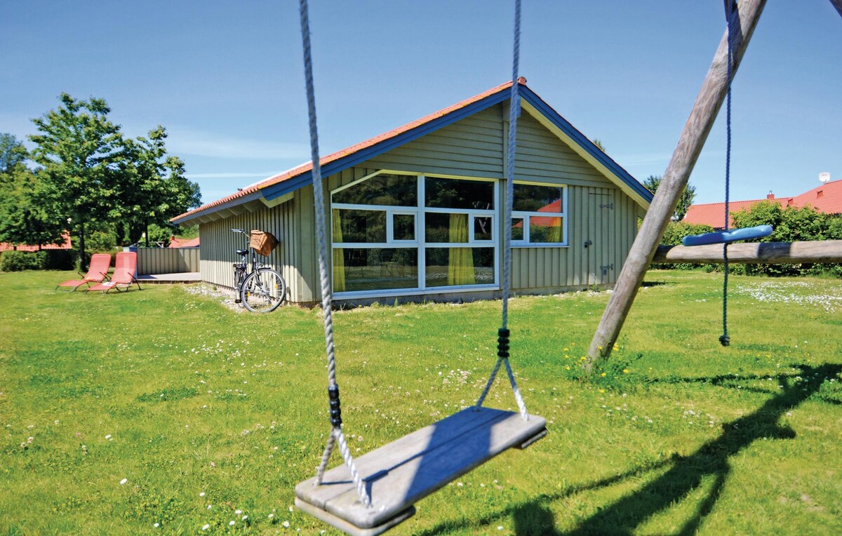 Kranich Ferienhaus mit Innenpool