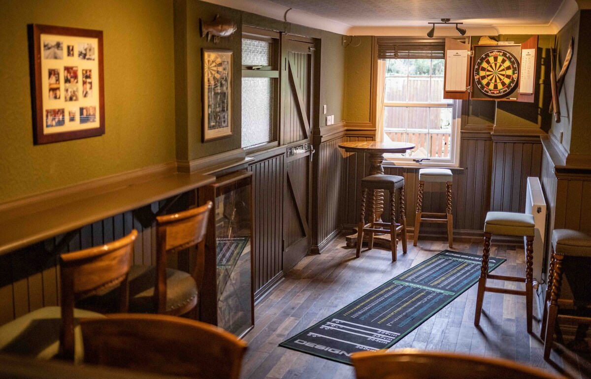 Charming Room in Village Pub