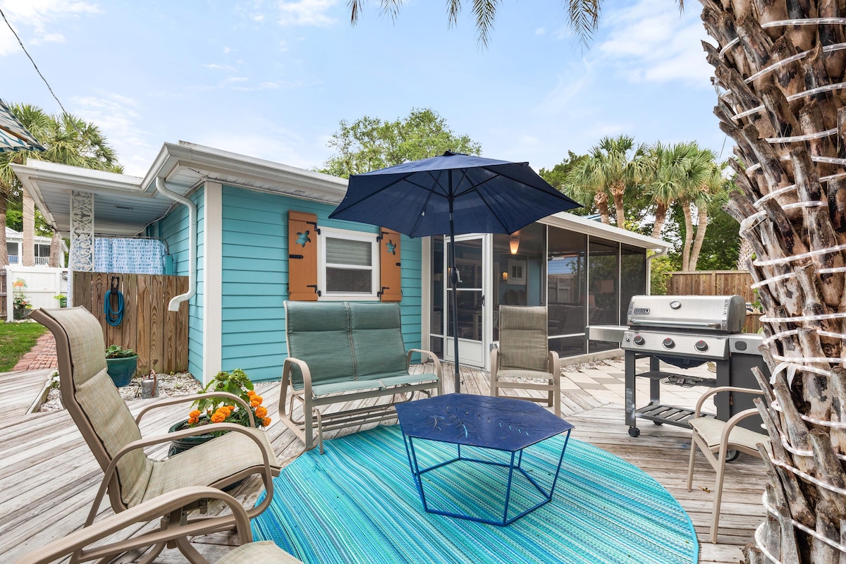 Vitamin Sea Cottage | Cozy Patio, Near Area Fun!