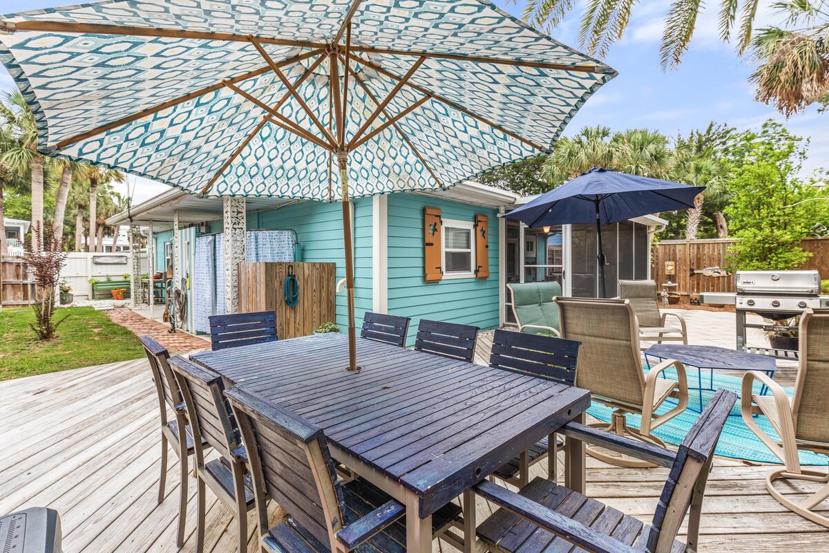 Vitamin Sea Cottage | Cozy Patio, Near Area Fun!