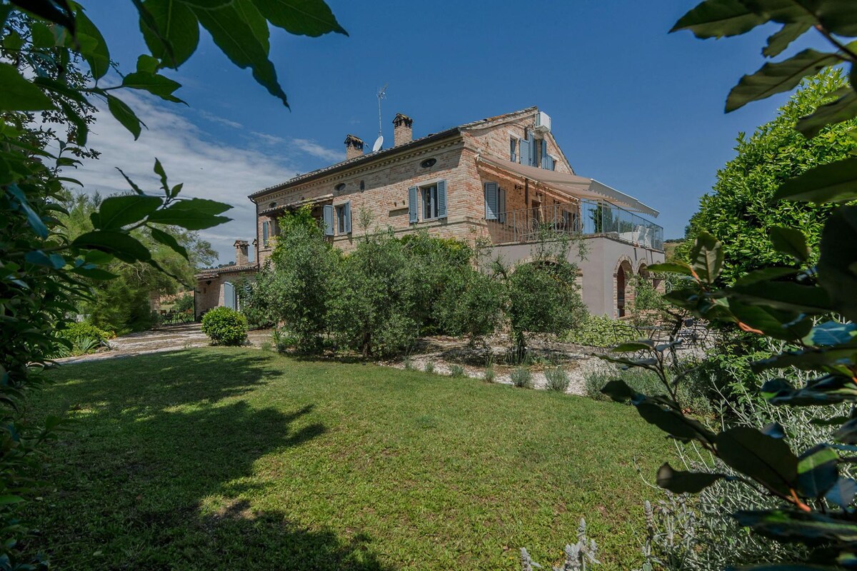 Villa Mariana - Private pool, near the beach