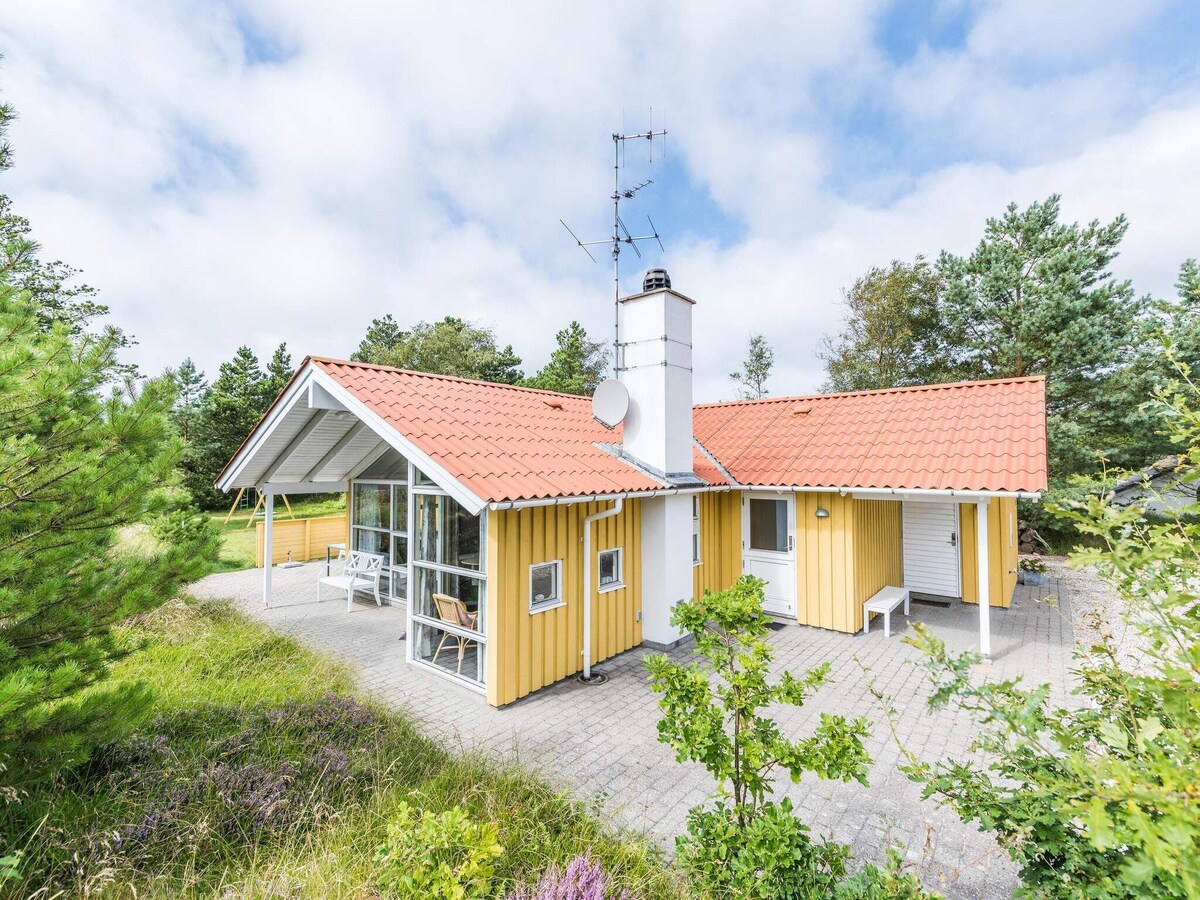 6 person holiday home in henne