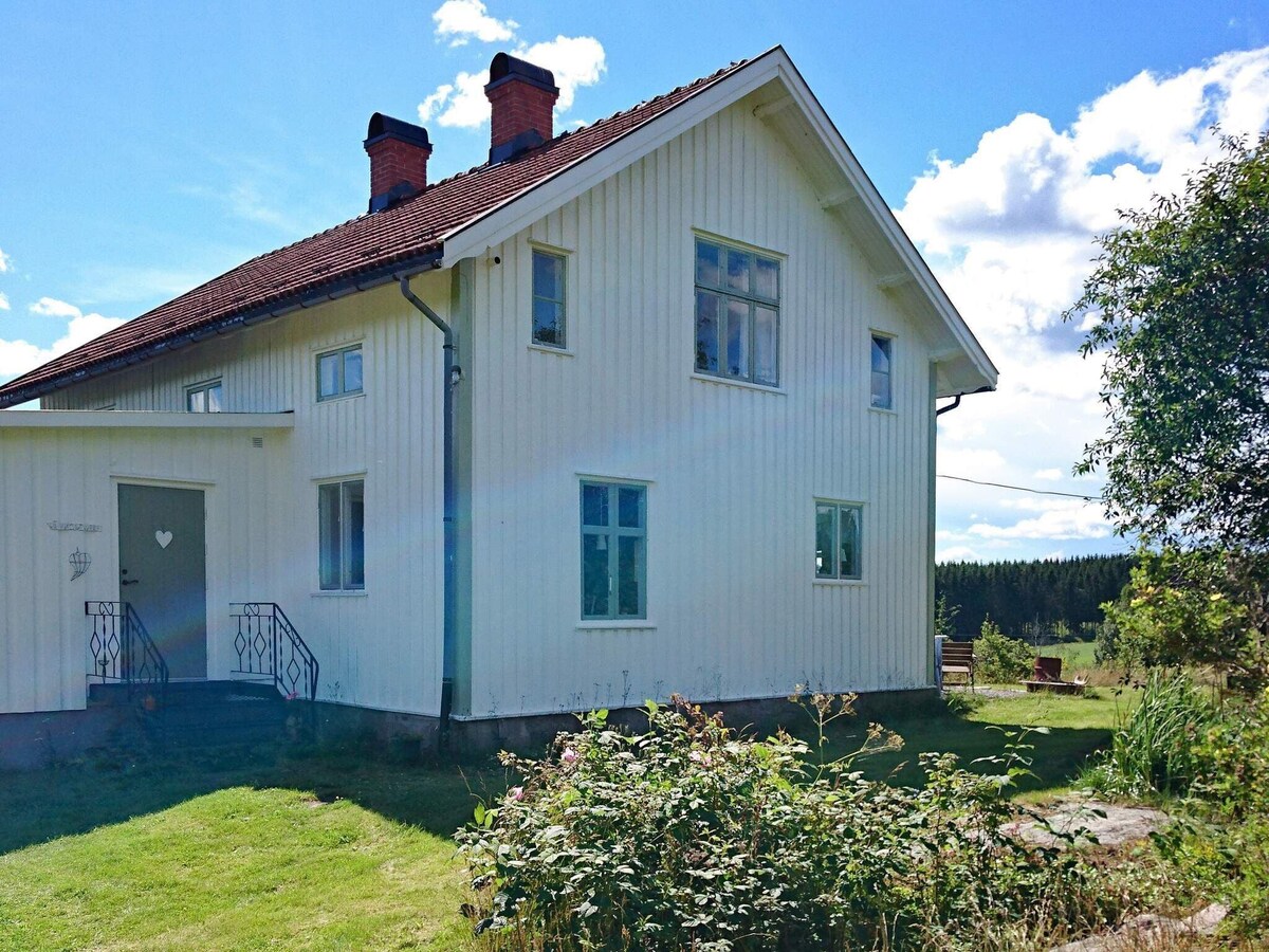 7 person holiday home in årjäng