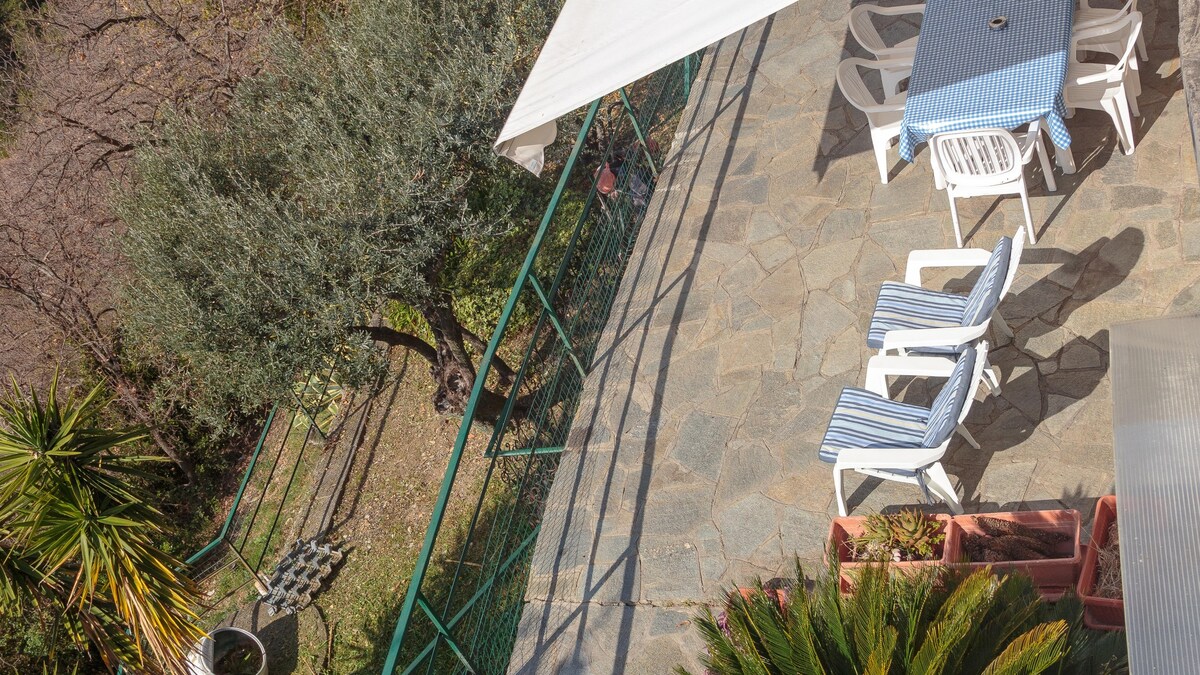 Entire Villa with pool in Recco Cinque Terre no001