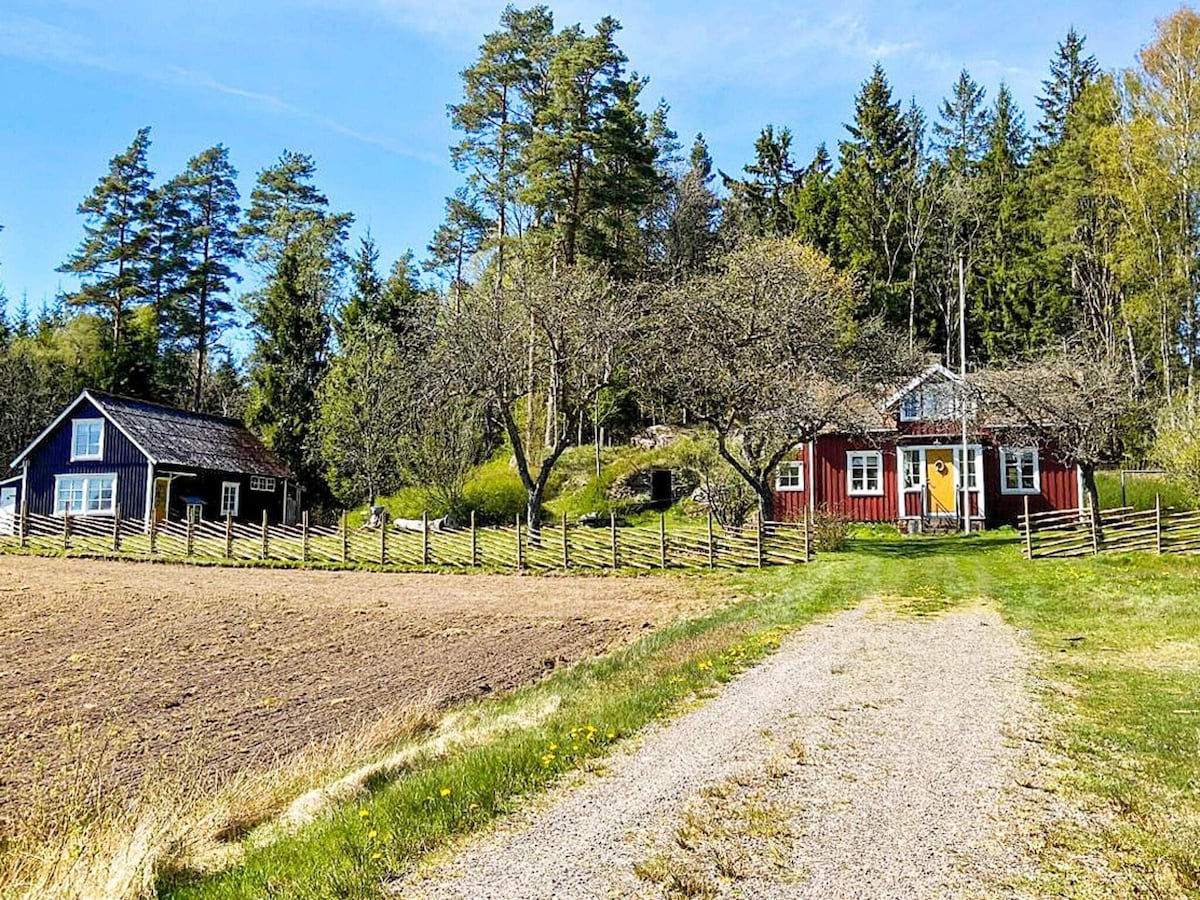6 person holiday home in ullared