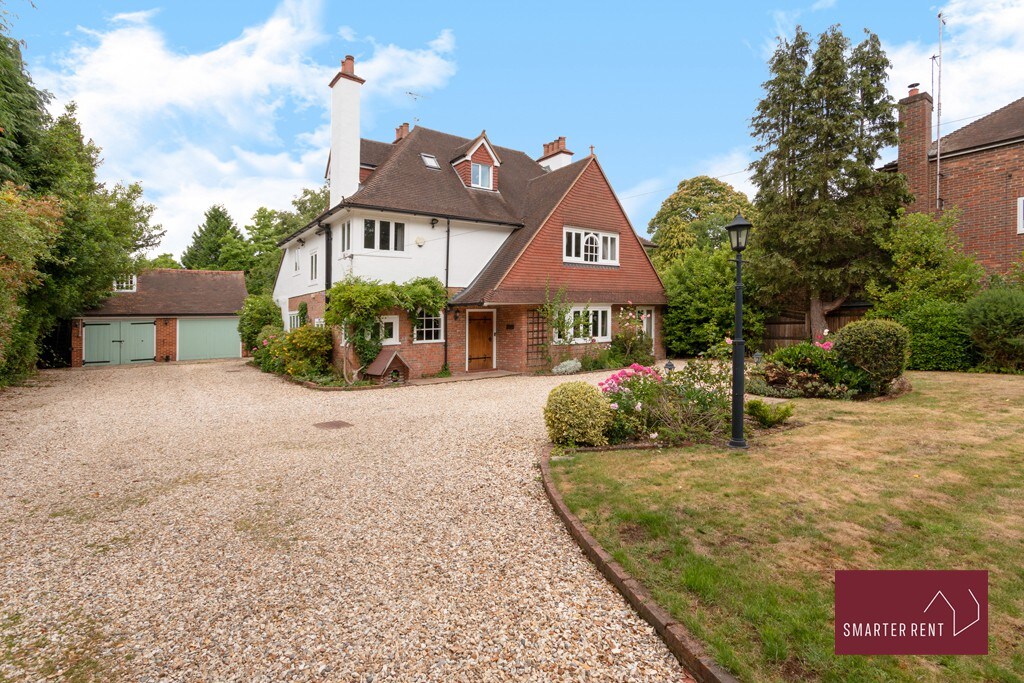 Farnborough - Gated Entrance, Driveway, Garden