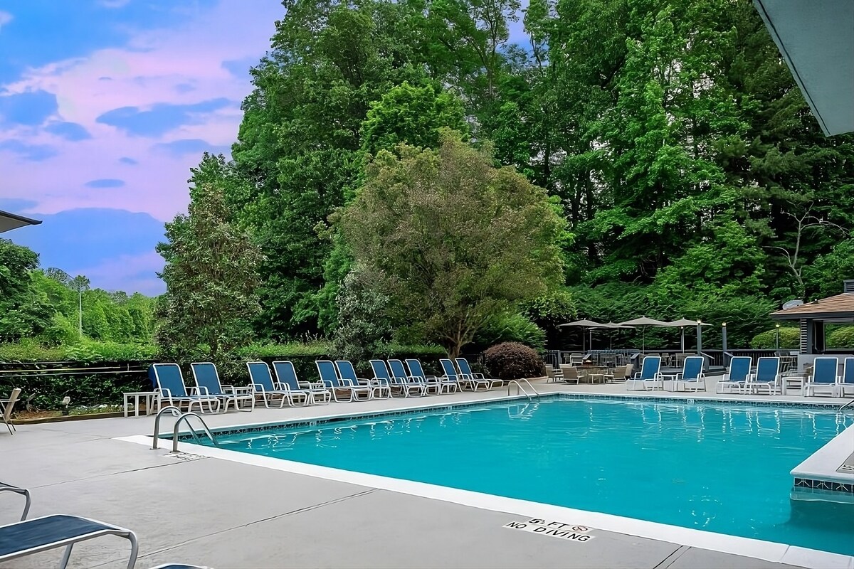 Rare Gem! 2 Relaxing & Pet-friendly Accommodations