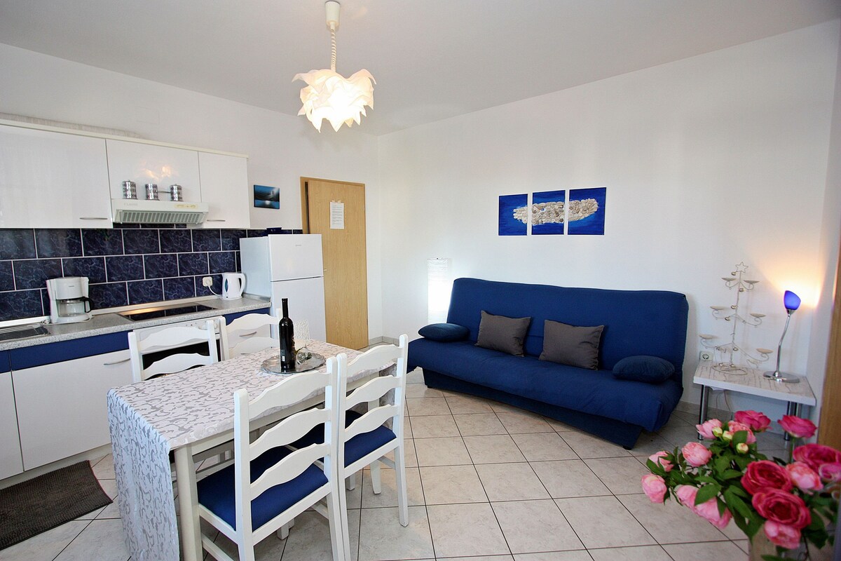 Two Bedroom Apartment, in Supetar - island Brac