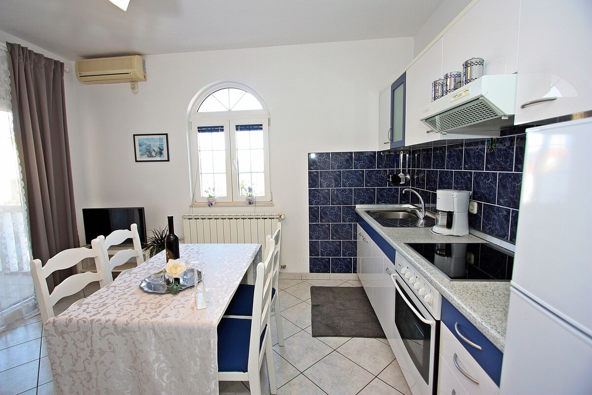 Two Bedroom Apartment, in Supetar - island Brac