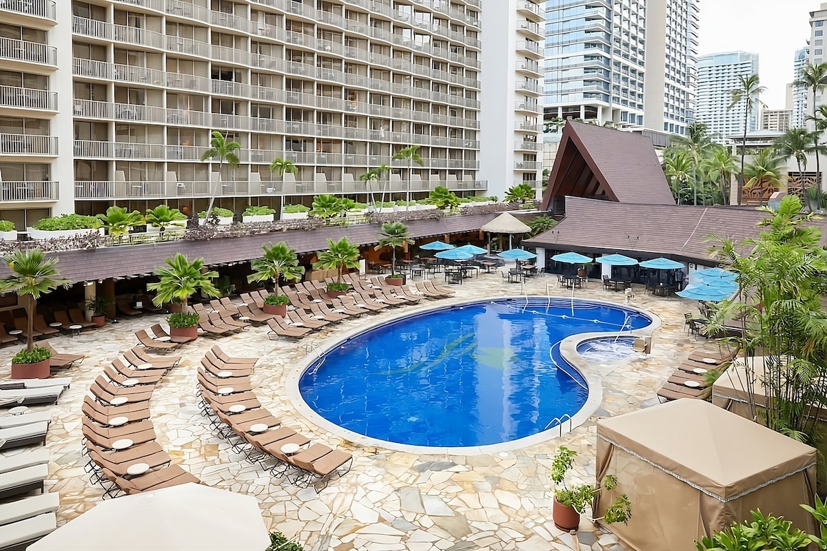 Standard 1 King Bed at Reef Waikiki Beach Resort