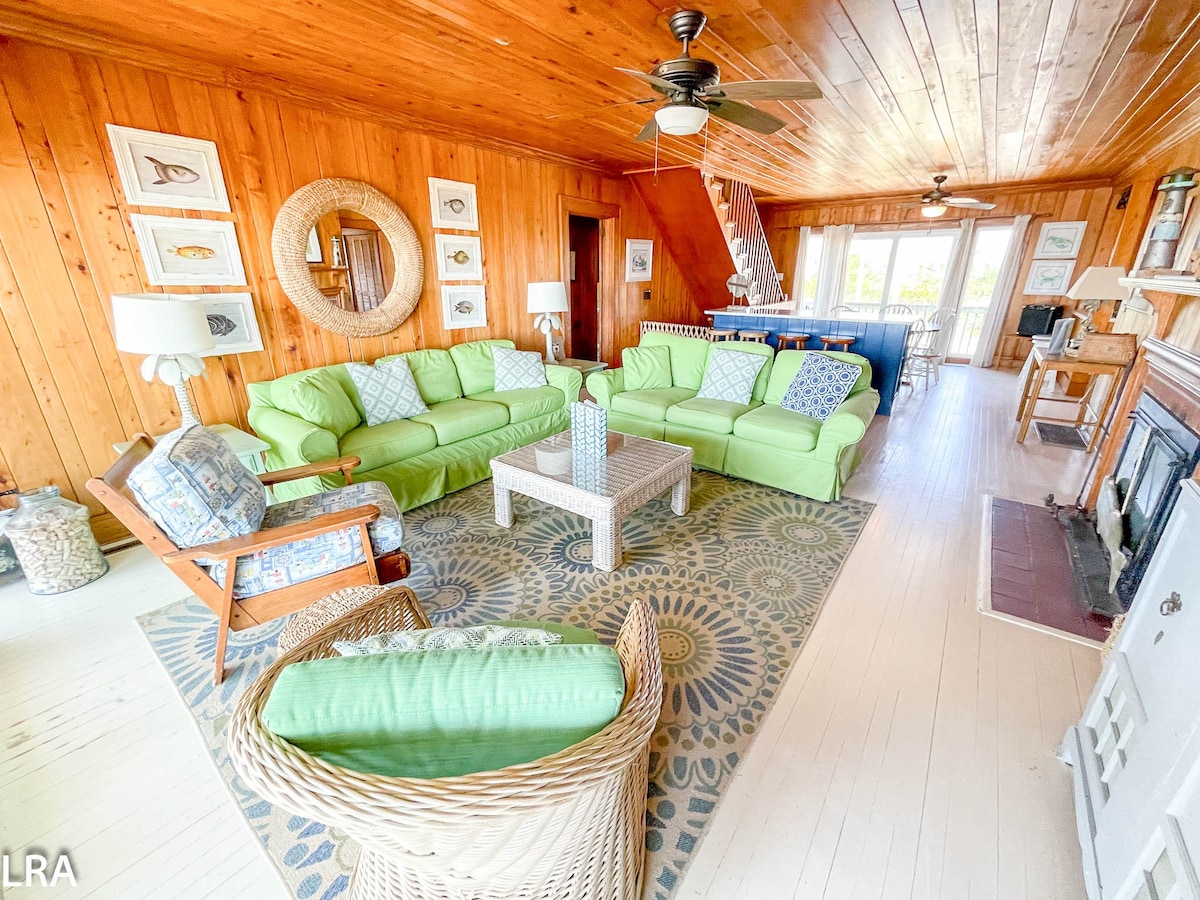 Barnacle - Pet Friendly - Oceanfront