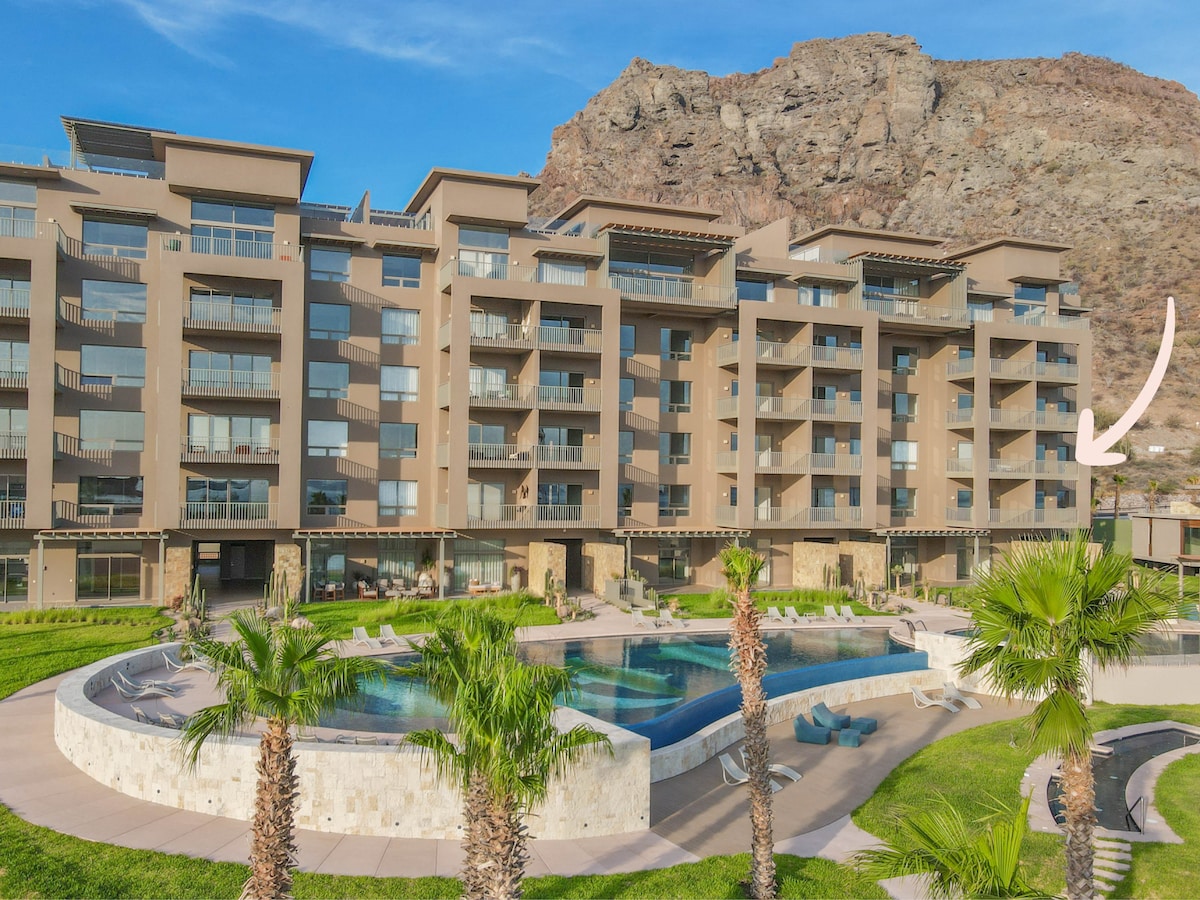 Ocean Front 2 bd/2.5 bth Condo in Danzante Bay