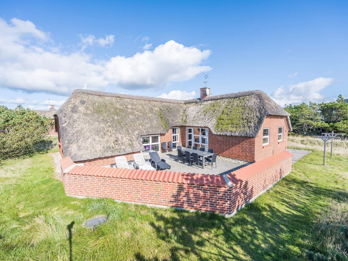 8 person holiday home in blåvand