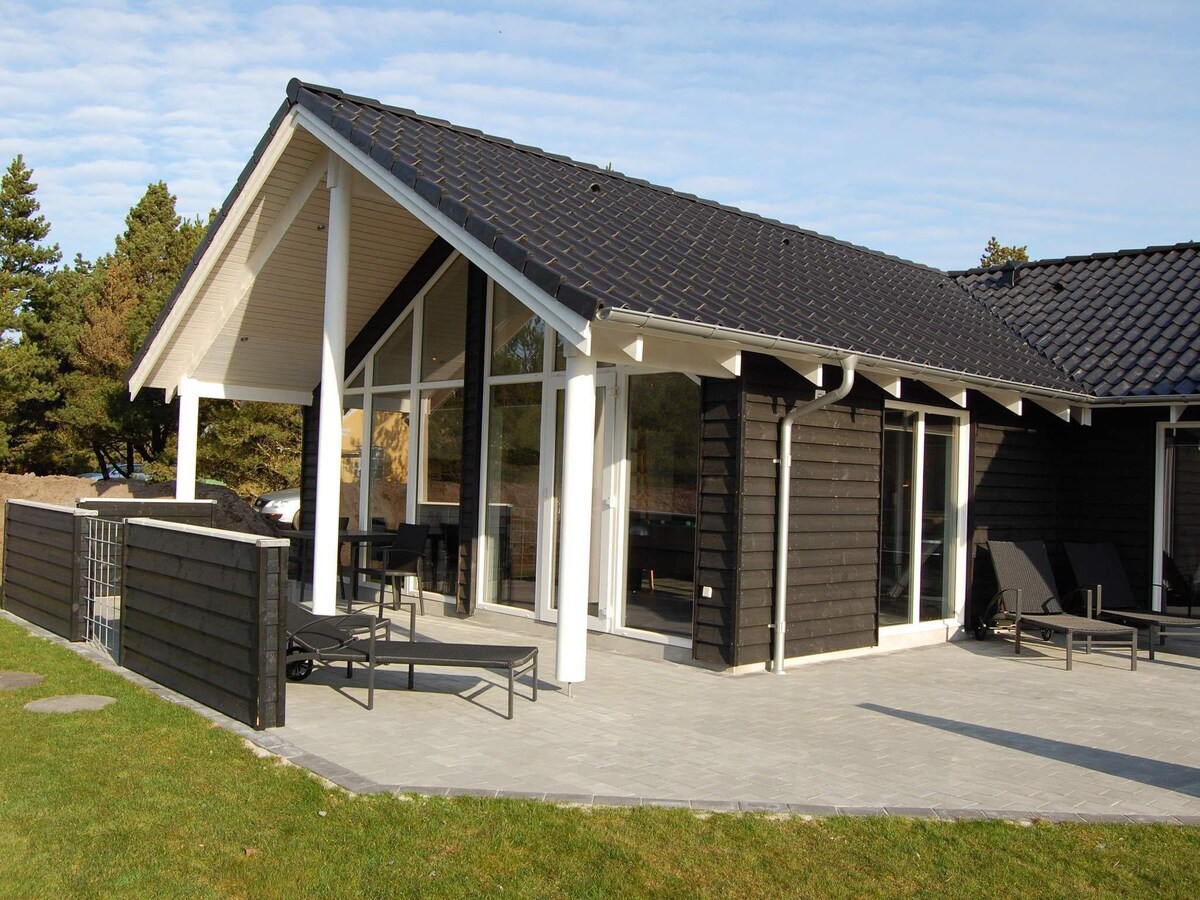14 person holiday home in blåvand