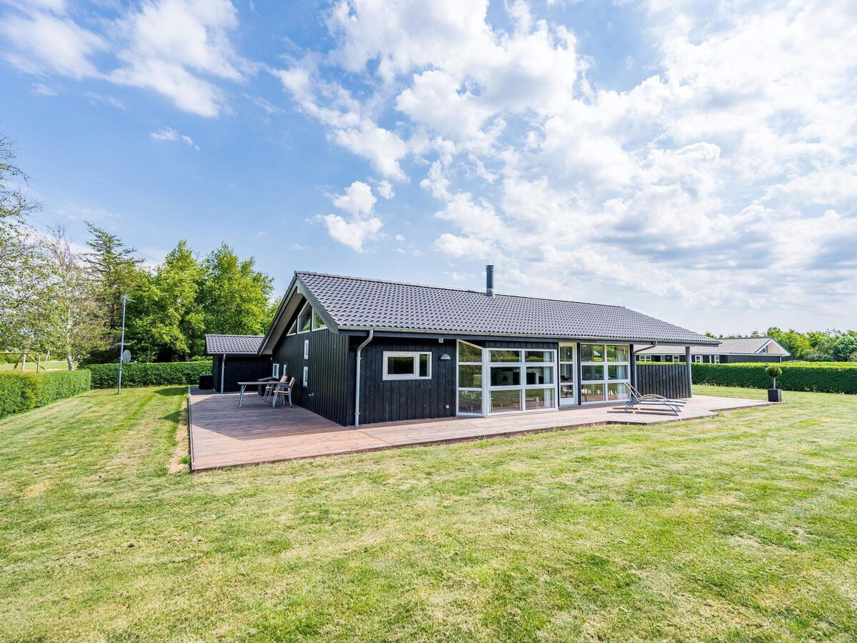 6 person holiday home in hemmet