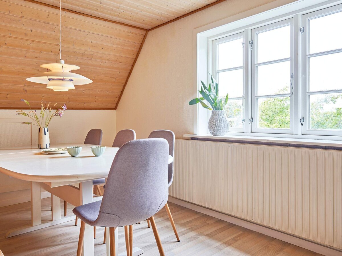 6 person holiday home in rønne