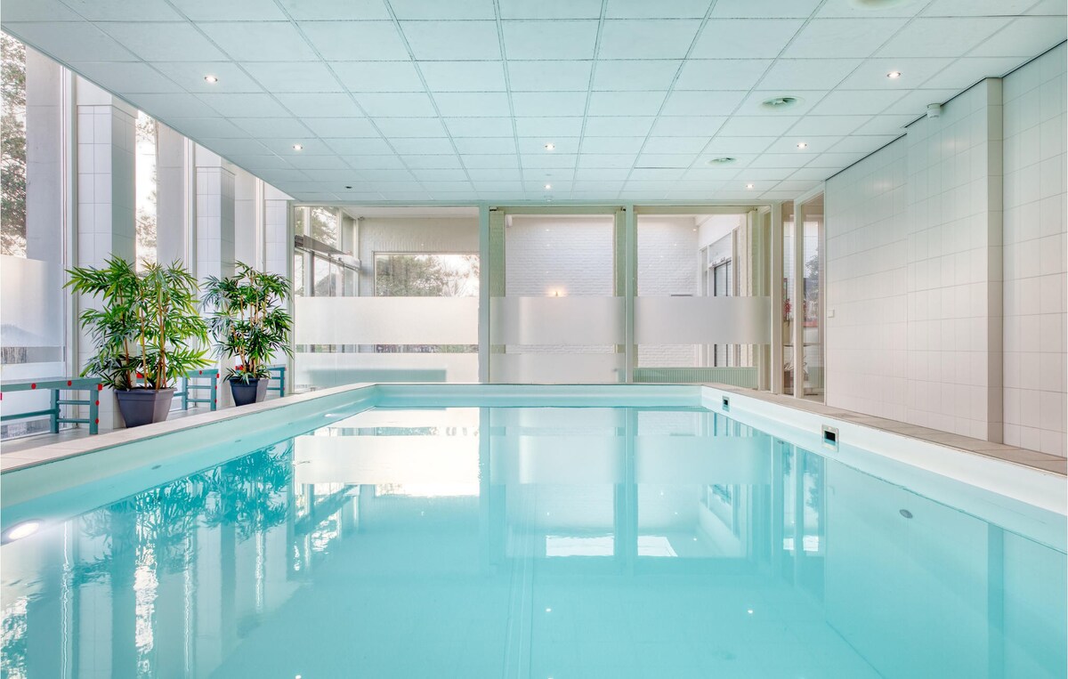 Beautiful apartment with Indoor swimming pool