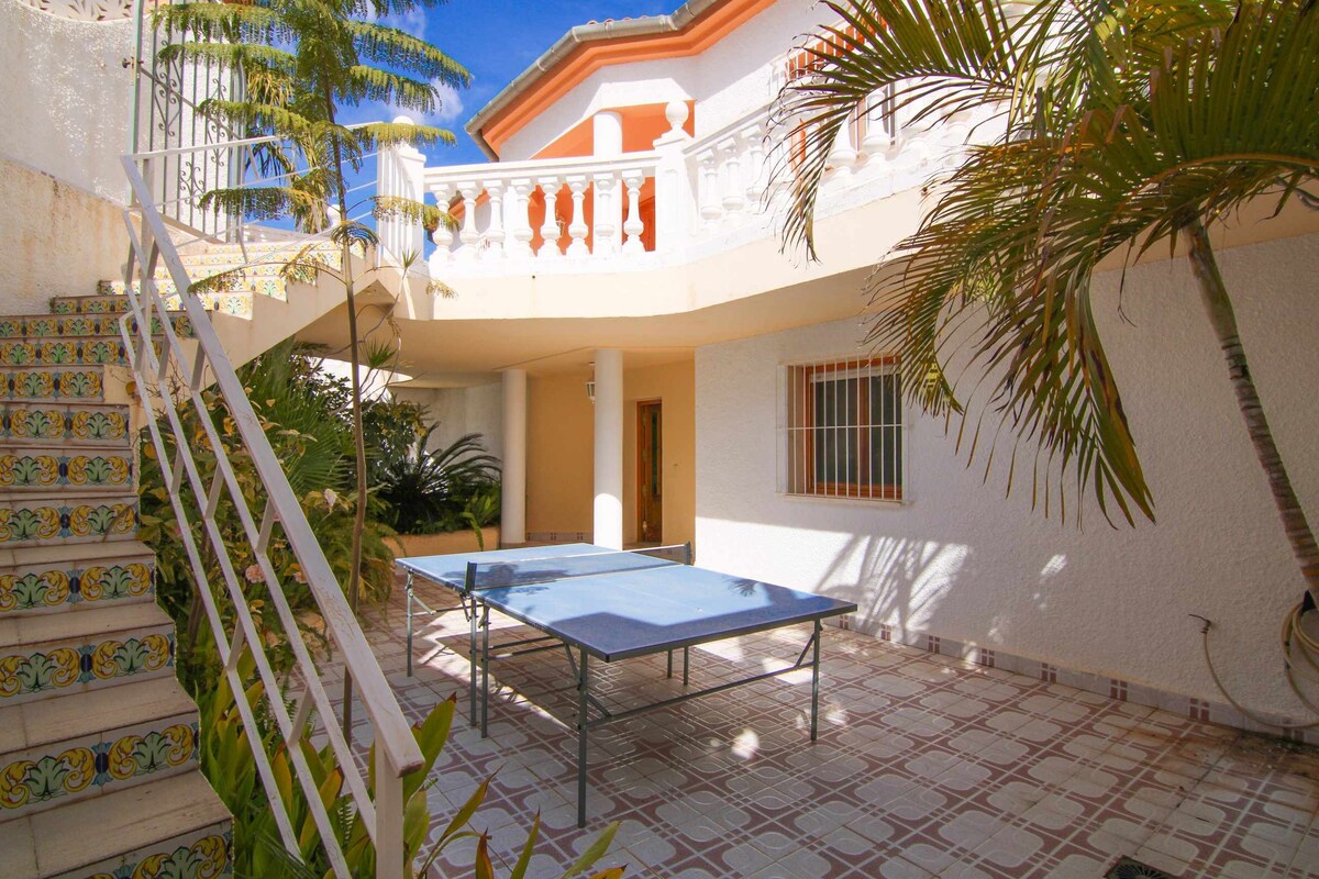 Private pool and sea views villa - Can0807