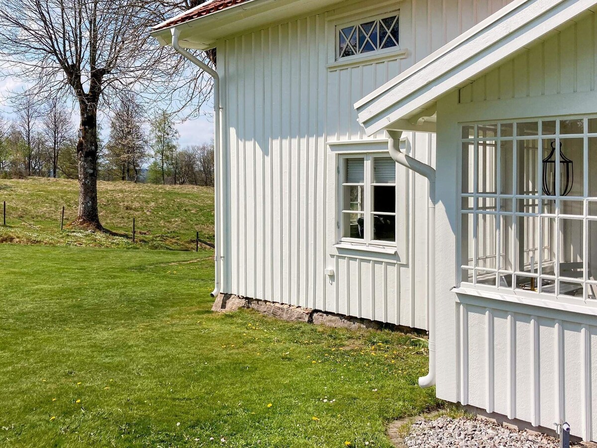 6 person holiday home in ulricehamn