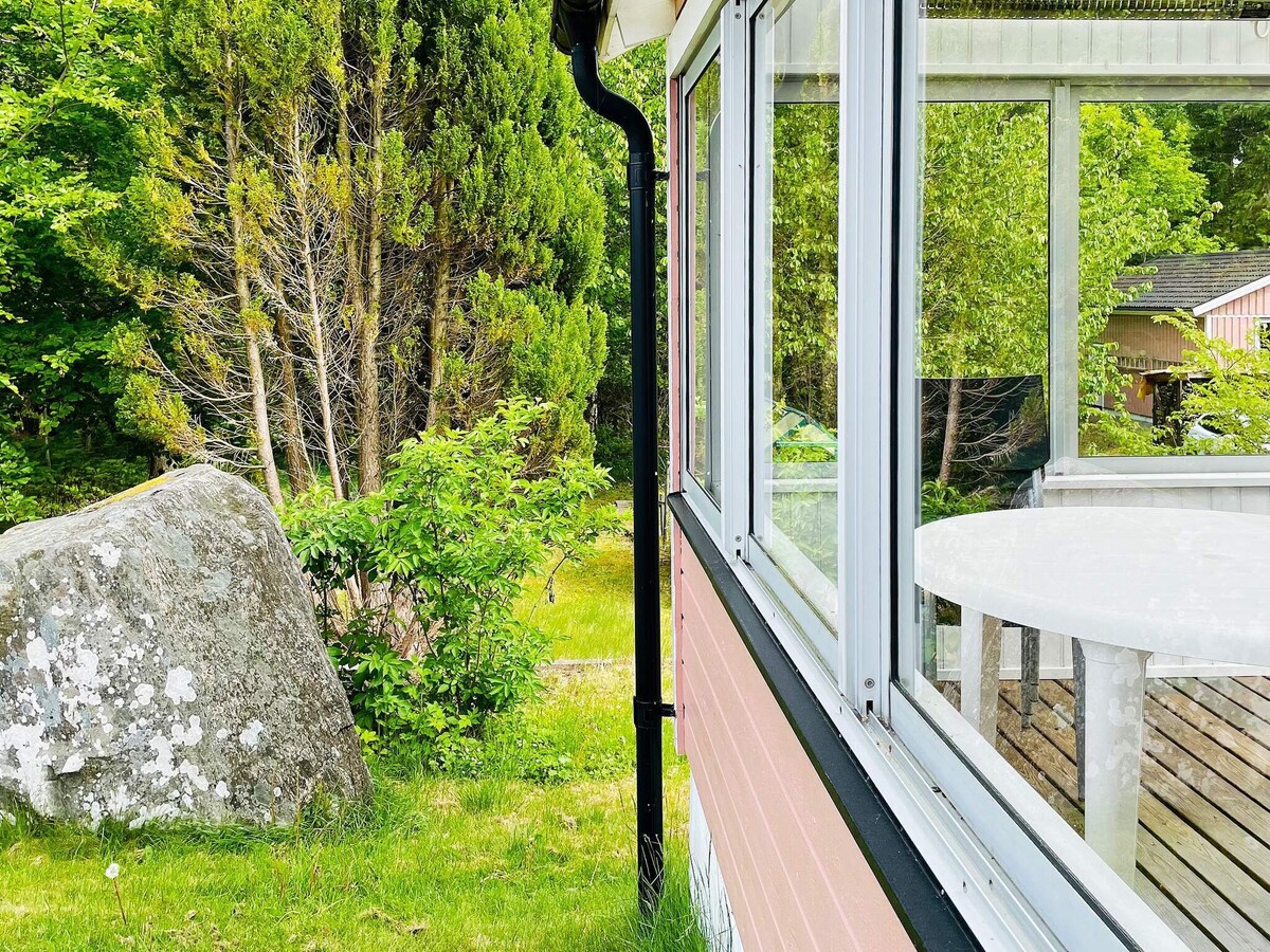 6 person holiday home in uddevalla