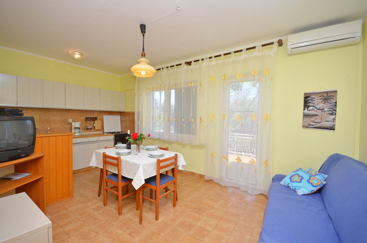 Two Bedroom Apartment, seaside in Vodice, Terrace