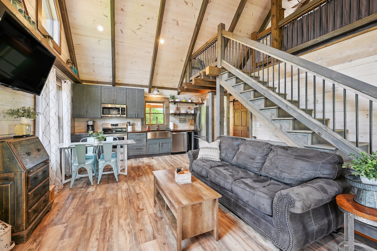 Modern Willis Cabin Retreat: 24-Acre Working Farm!