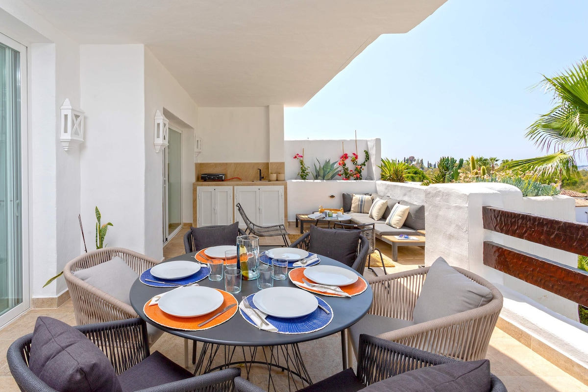 Luxury apartment in Marbella. Tortugas Terrace
