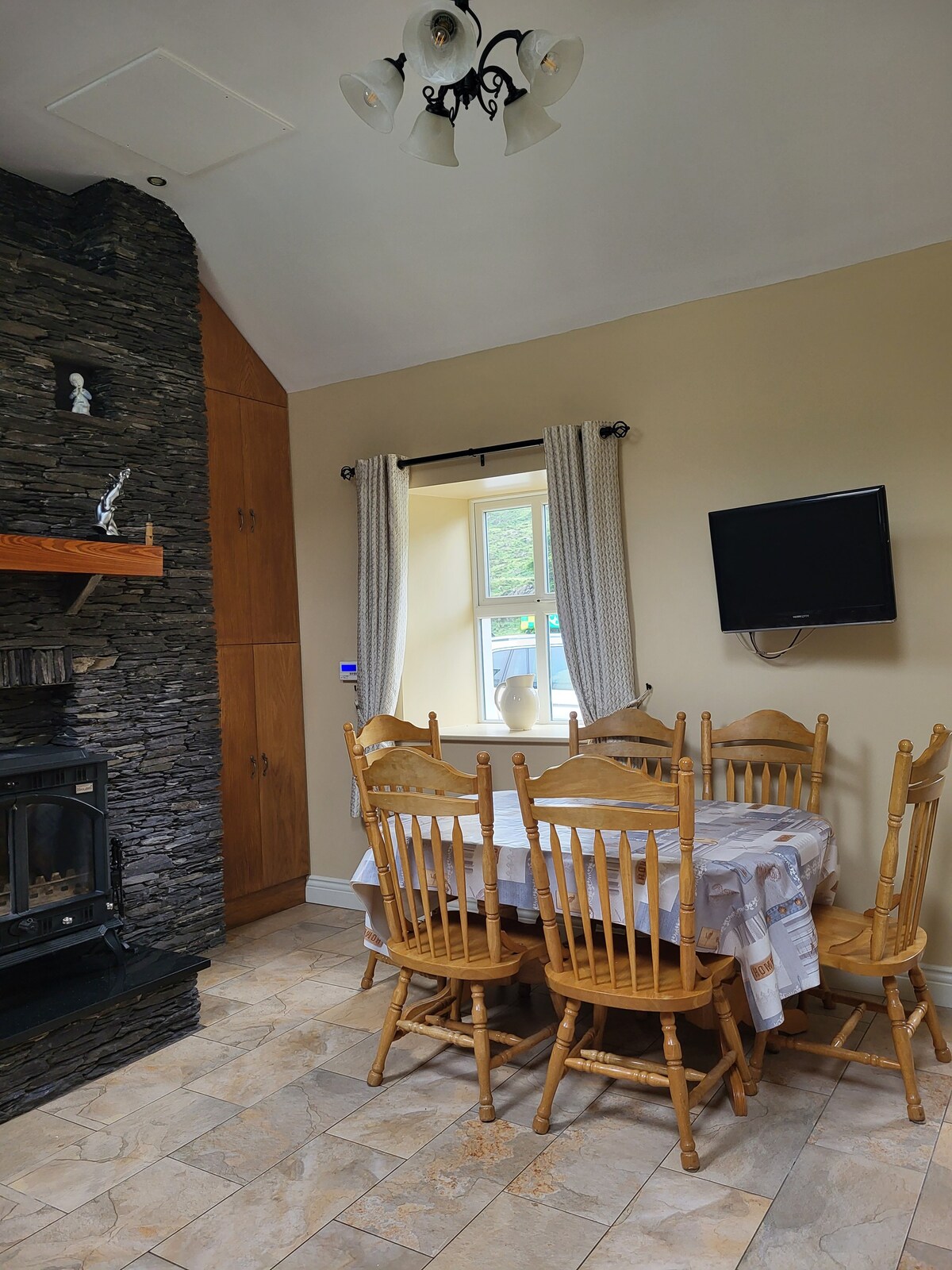 Immaculate 3-Bed Cottage in Killarney, Co Kerry