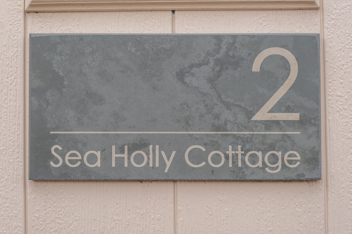 Sea Holly Cottage (S)