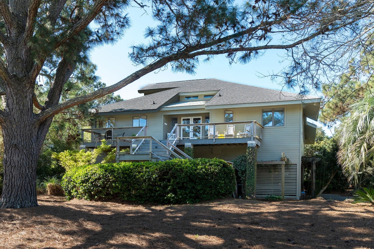 Perfect Beach House Steps to Ocean! Pet Friendly!