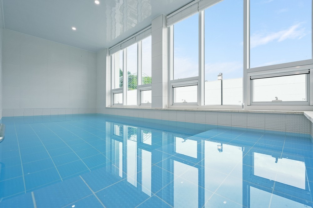 5号豪华住宿（私人私人住宅、泳池别墅、漩涡水疗中心） ，您可以在江陵（ Gangneung ）放松身心，享受水疗中心