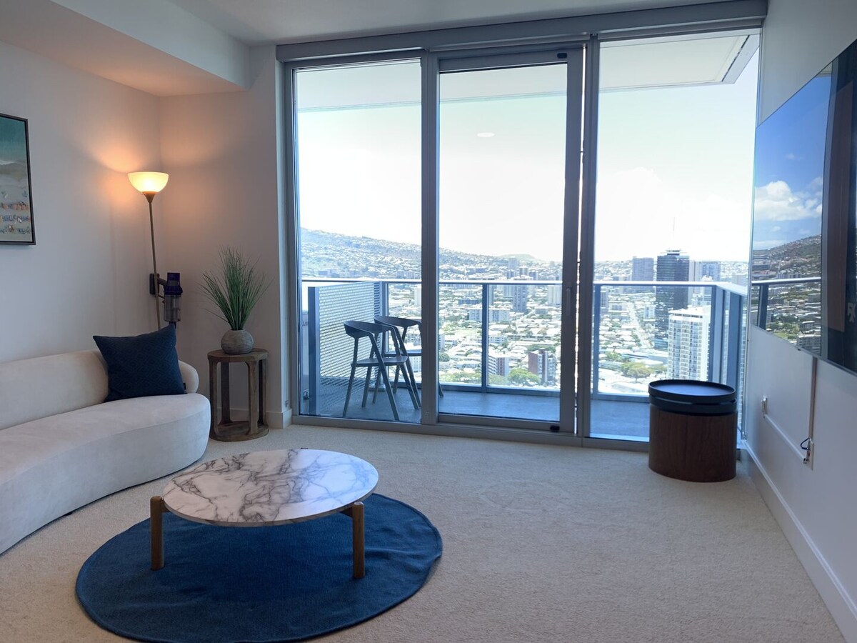 2 Bed 2 bathroom with Stunning Views in Ala Moana
