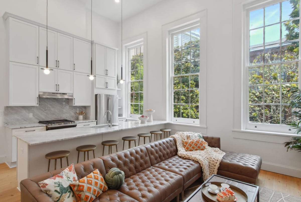 Two Luxe CBD Condos | Near French Quarter