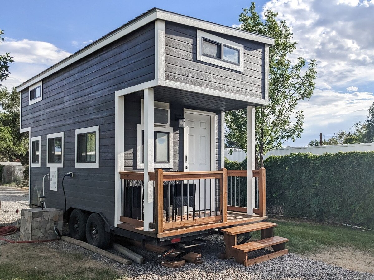 Tiny Home near McGee Park - Vista Retreat