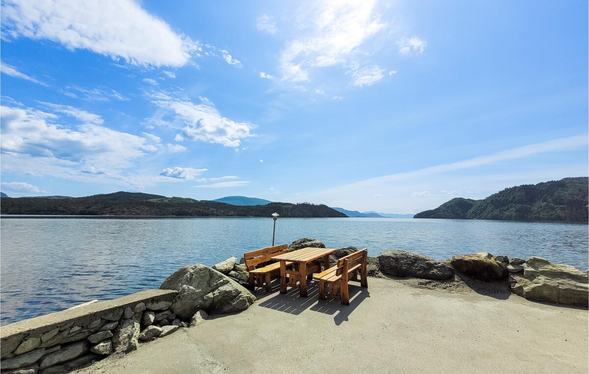 华丽的房源，可欣赏房屋海景