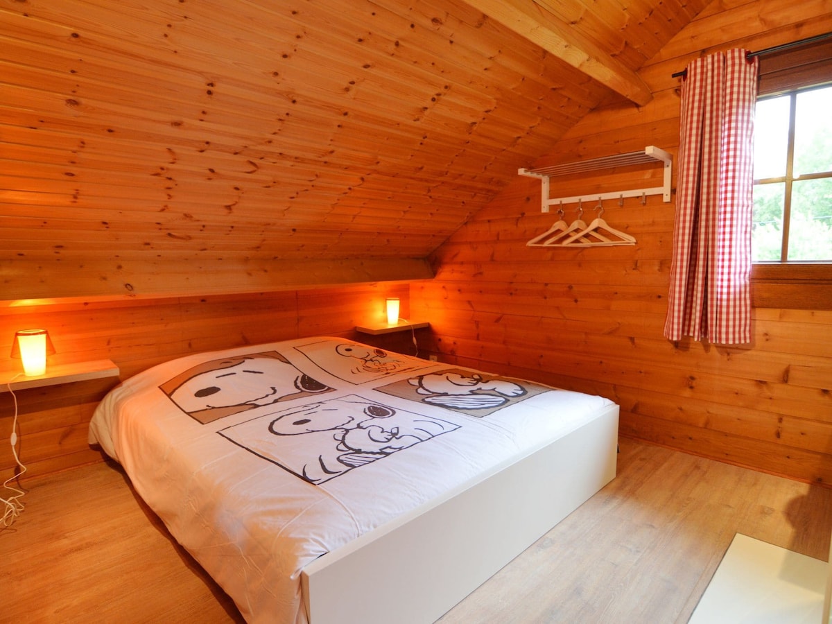 Charming chalet in Waimes with sauna and jacuzzi