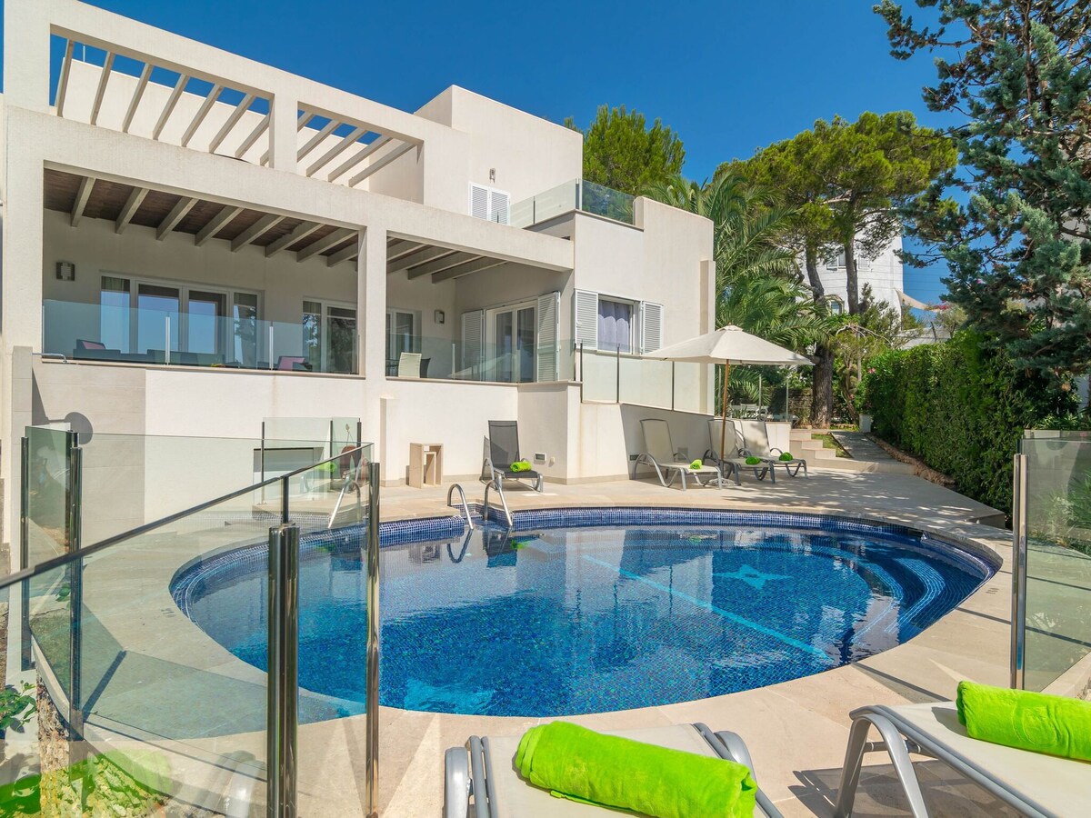 Cala Llonga - Villa With Private Pool In Cala D'or