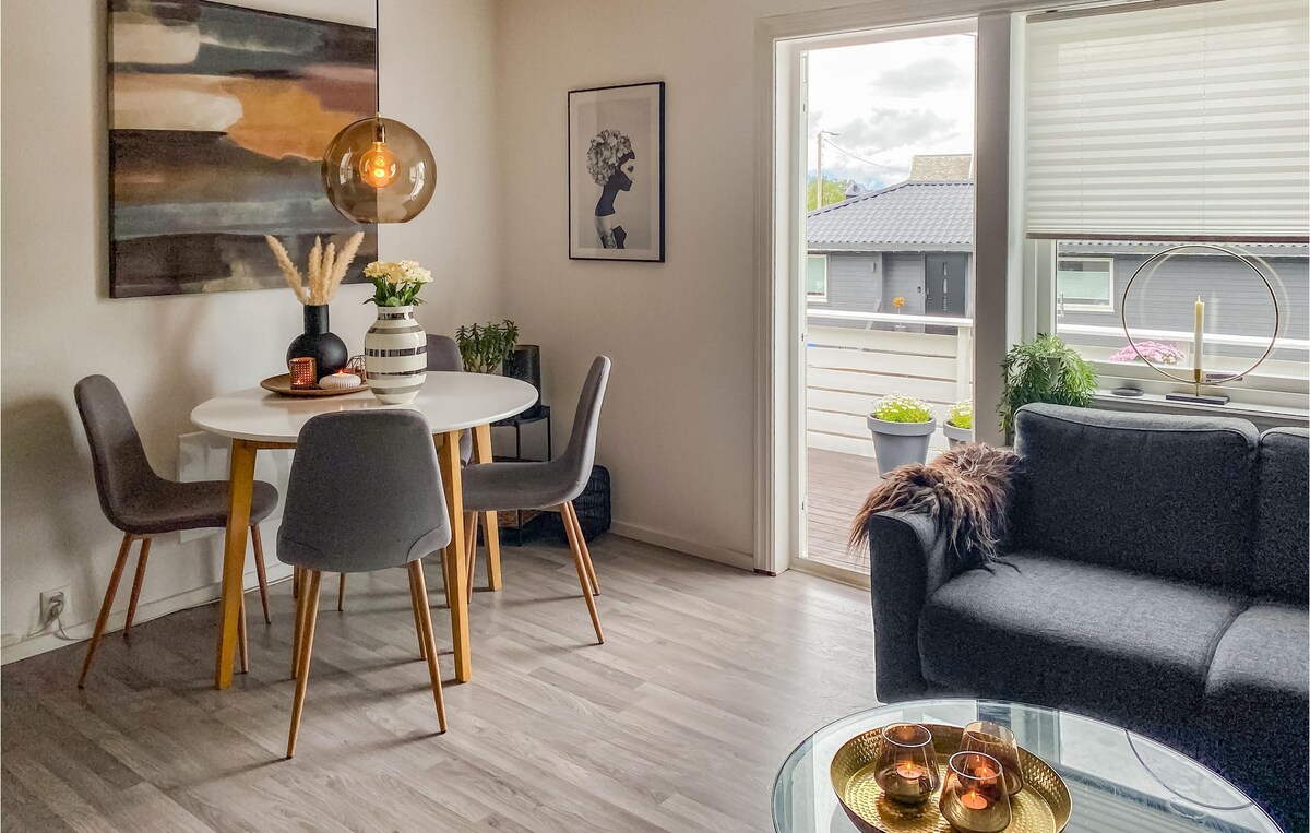 Gorgeous apartment in ålesund with house