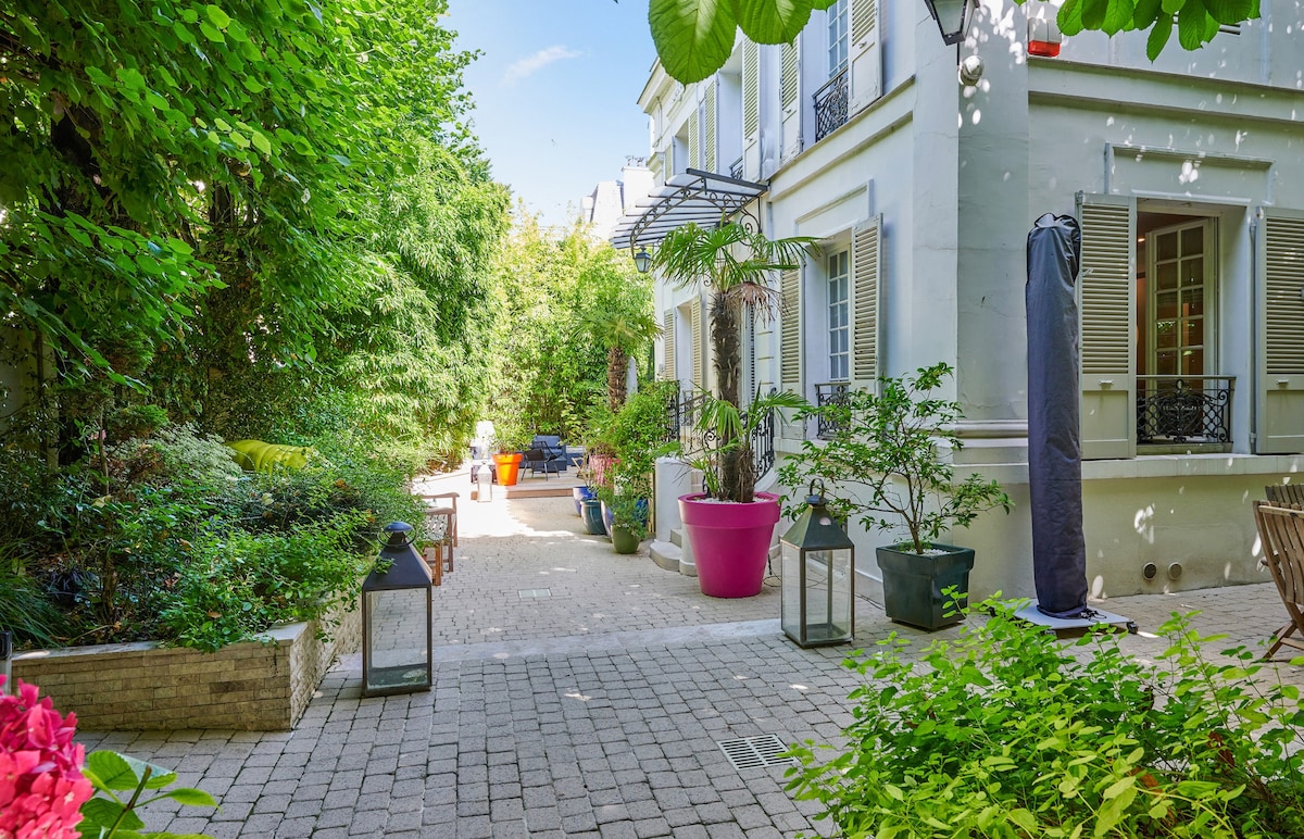 Splendid house in the heart of Asnières near Paris