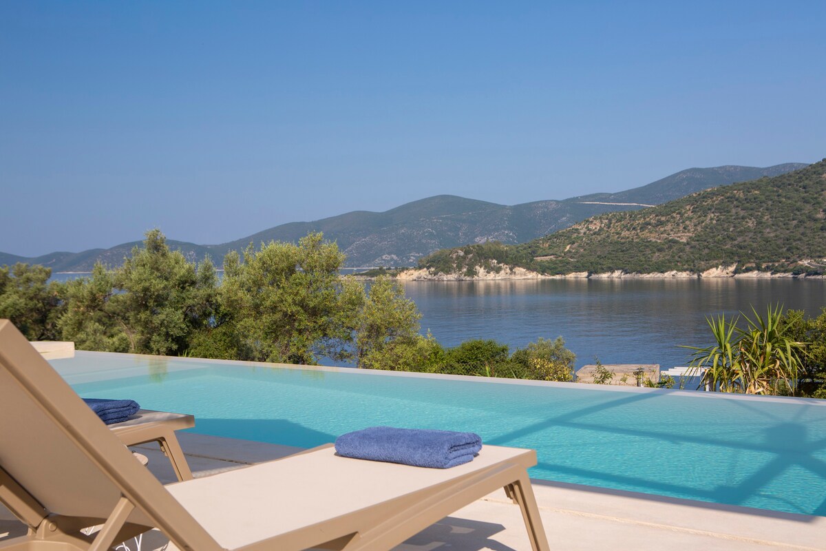 Brand new Villa Armiriki with private sea access!