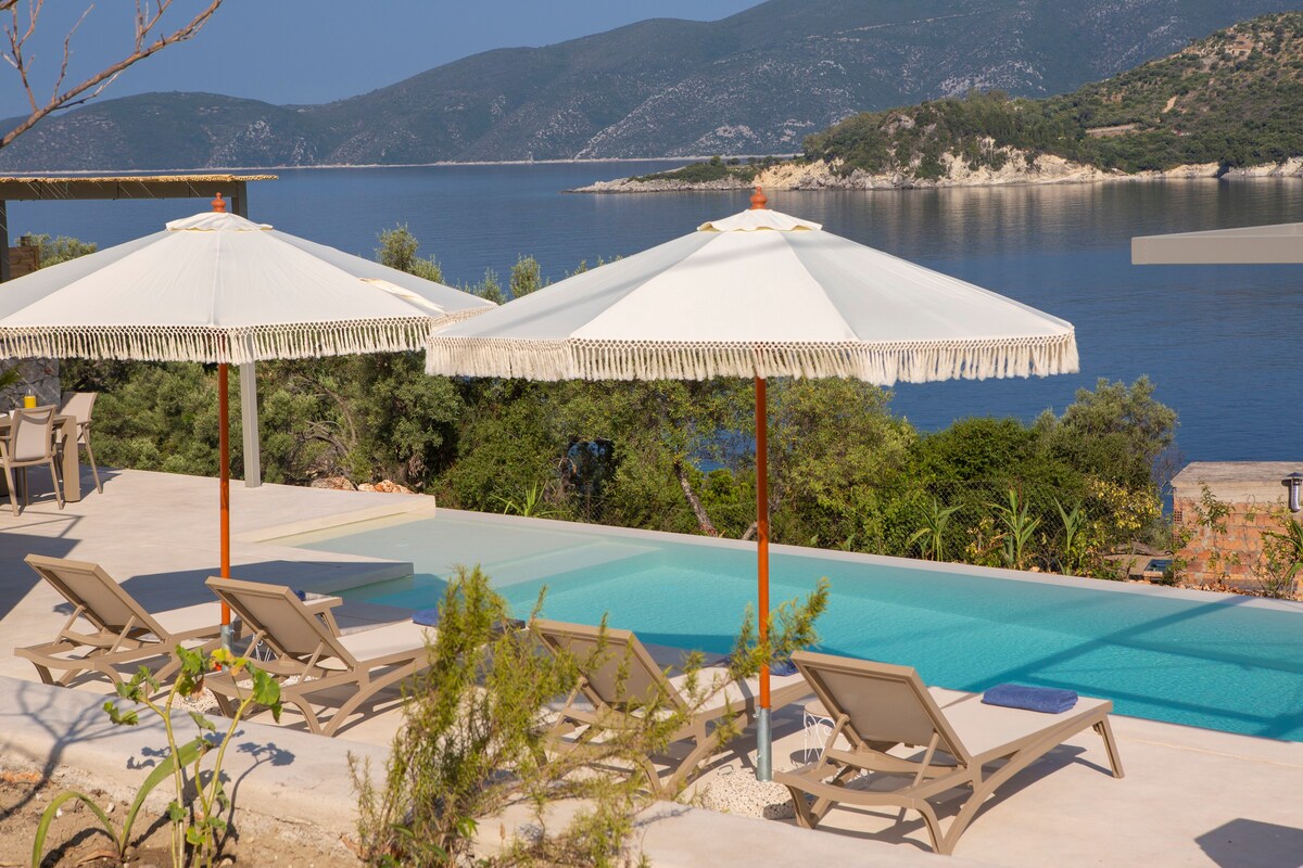 Brand new Villa Armiriki with private sea access!